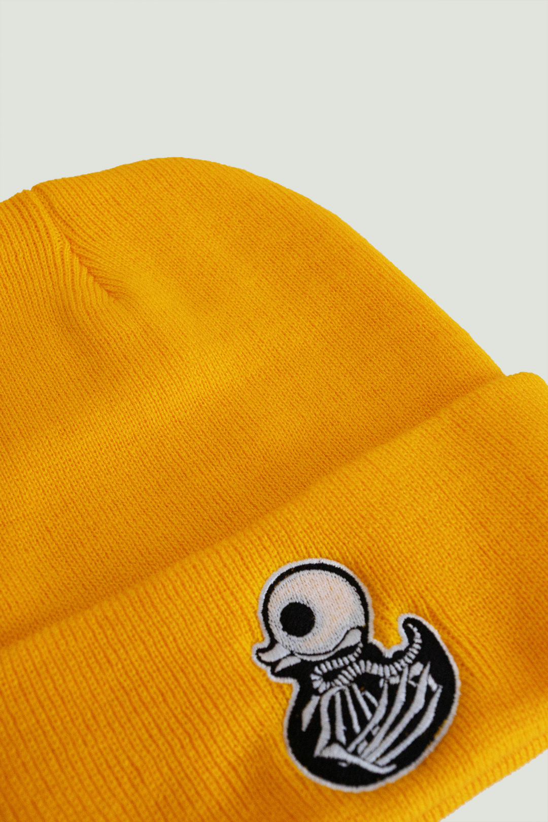 SKELIE DUCKIE - GOLD - BEANIE