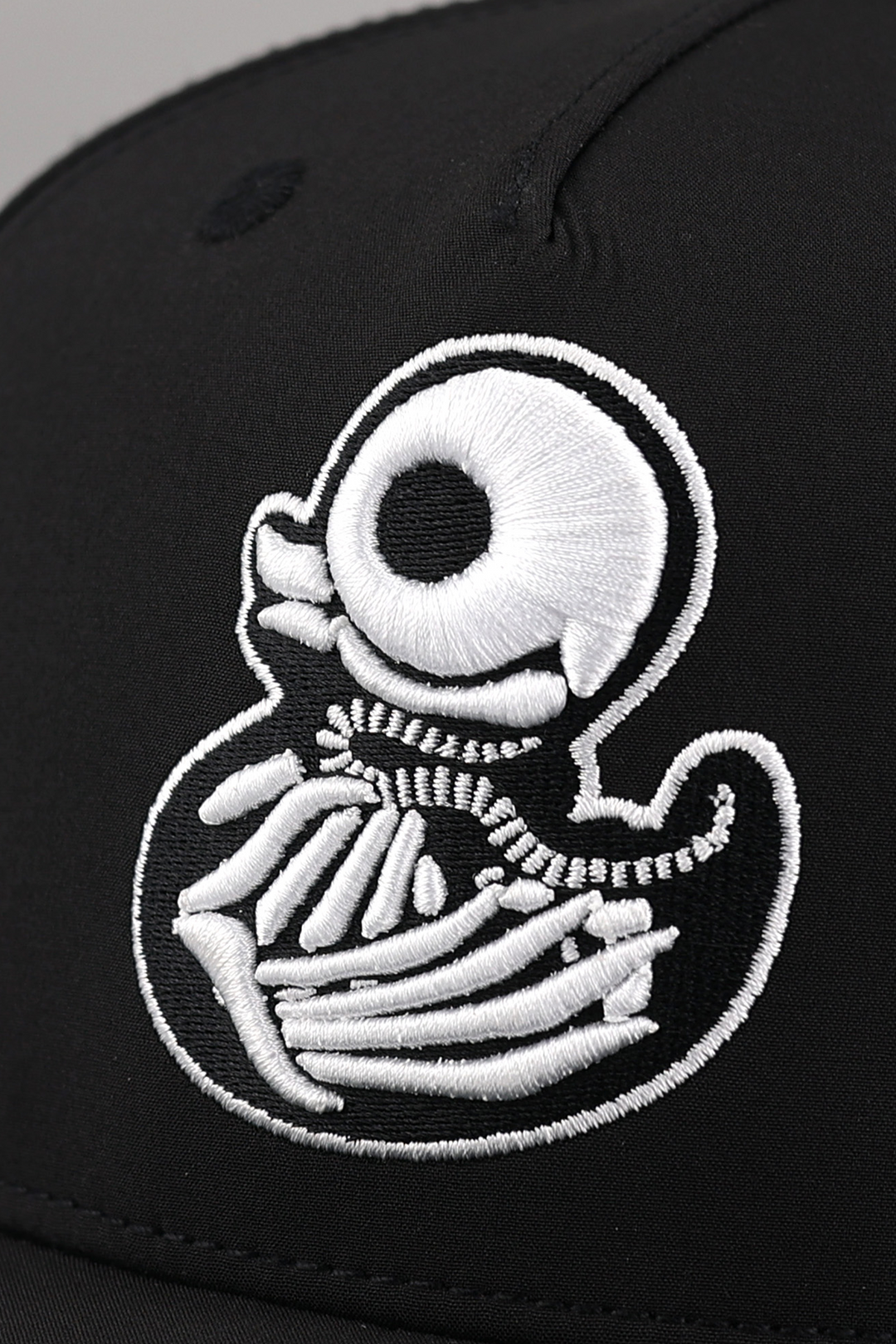 SKELIE DUCKIE - SNAPBACK HAT - BLACK